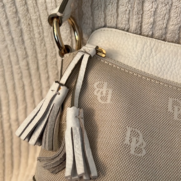 🔥!SALE! Dooney & Bourke Single Monogram Shoulder Bag - Picture 6 of 16